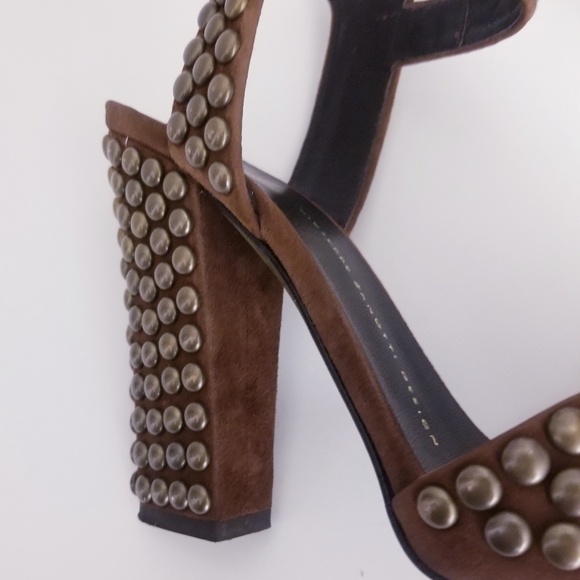 GIUSEPPE ZANOTTI STUDDED ANKLE-WRAP CHUNKY HEEL SANDAL, MILITARE - Picture 5 of 14